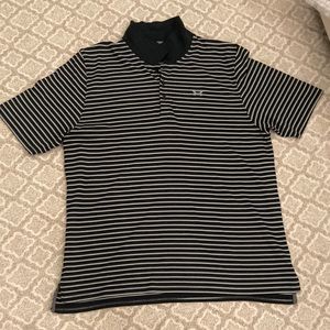 Short sleeved Under Armor heat gear